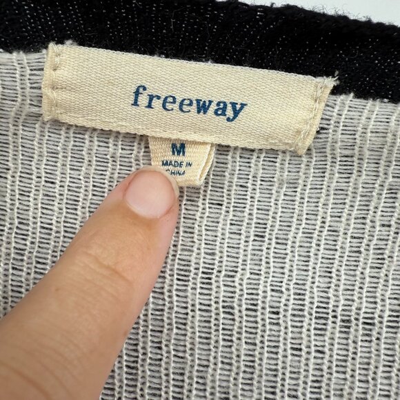 Freeway Aztec print cardigan Womens Sweater Medium Black Layer Open Front - Picture 5 of 9